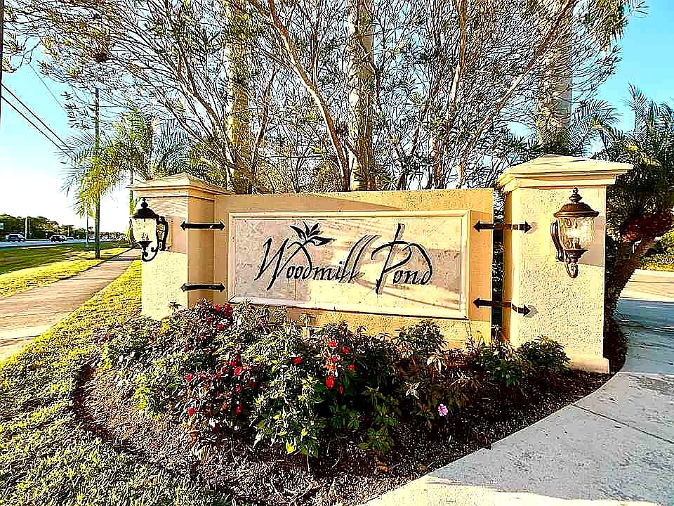 Woodmill Pond community entrance sign